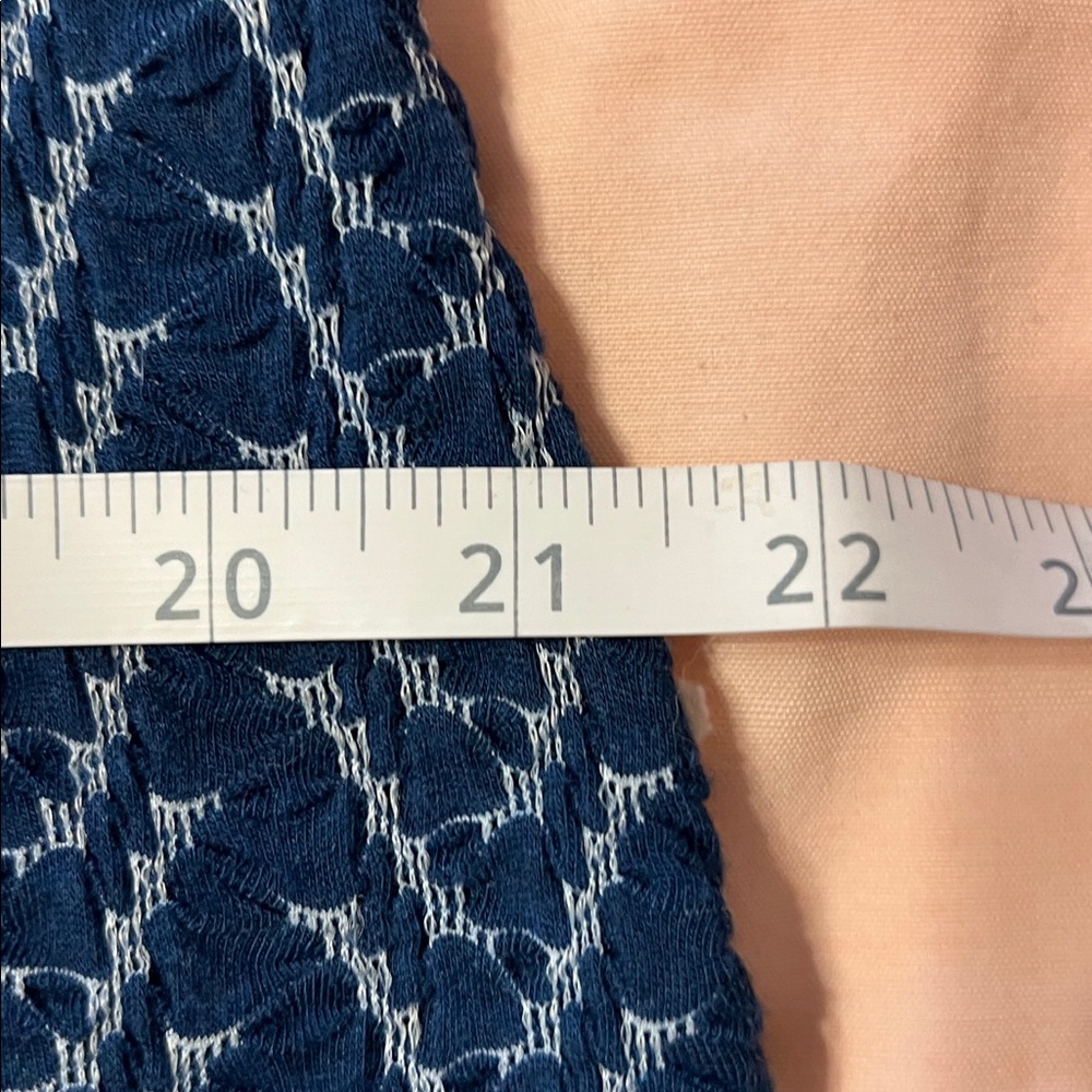 Anthropologie Textured Jacquard Sleeveless Top Dark Blue Geometric Tank Medium - Picture 10 of 12